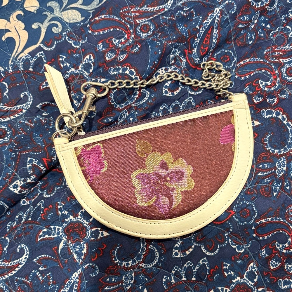 JAFRA Floral Chain Wristlet - Pink and Cream